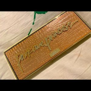 Tarte Contour Palette